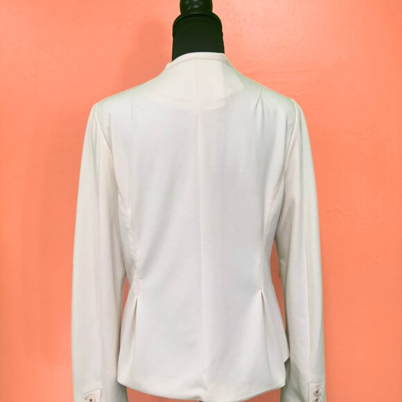 Elegant Ivory/Cream Blazer Jacket - Picture 4 of 5